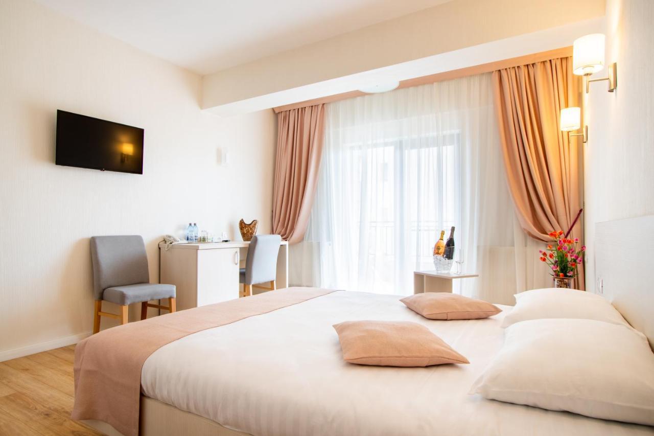 Hotel Bulevard Râmnicu Vâlcea Eksteriør billede