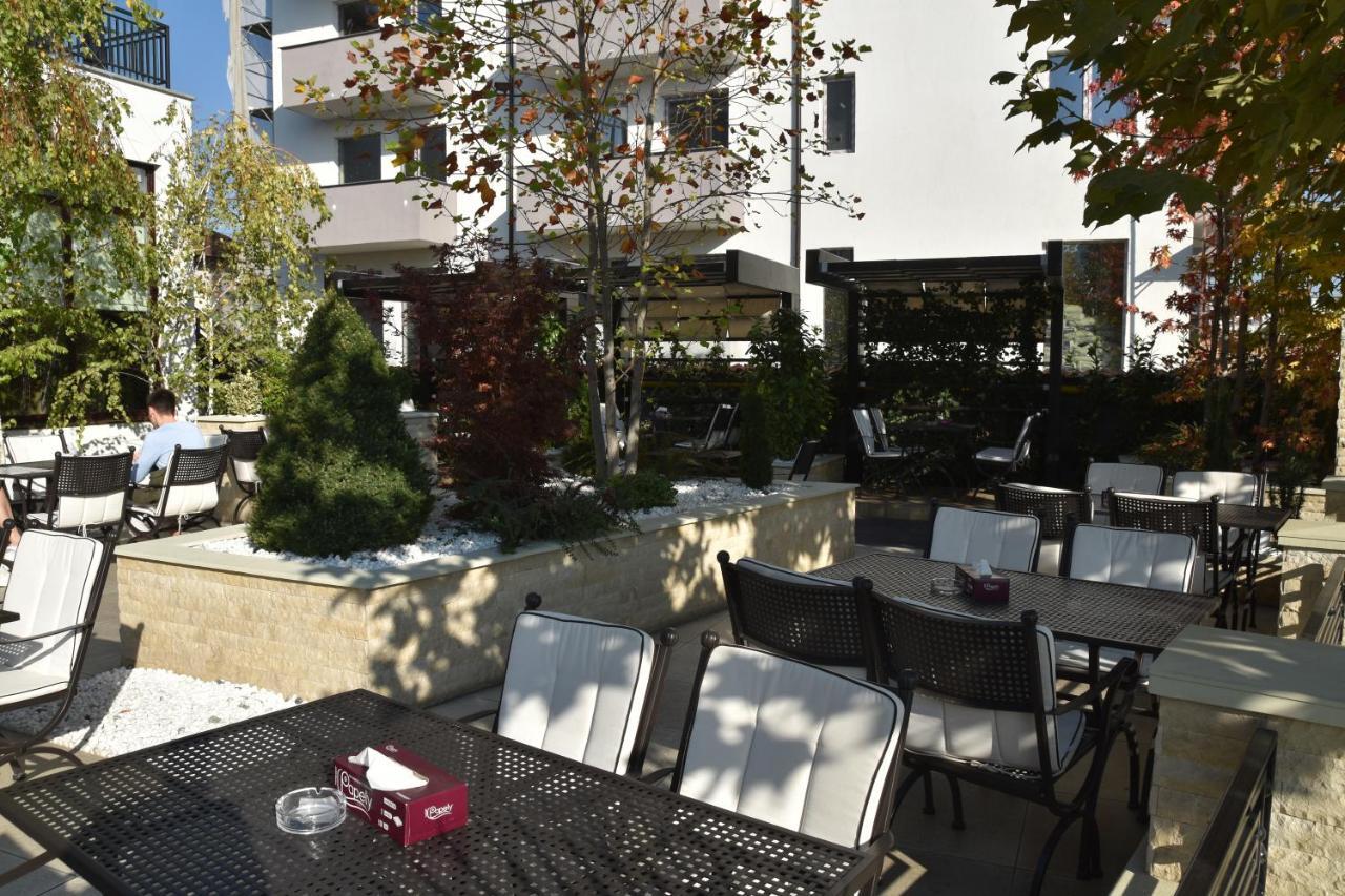 Hotel Bulevard Râmnicu Vâlcea Eksteriør billede